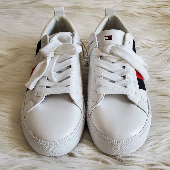 Tommy Hilfiger Women's White Twlenzi-R Classic Sneaker SZ 6.5M - Picture 9 of 11